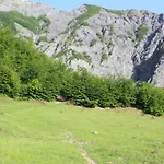 Sabriu Πανσιόν *